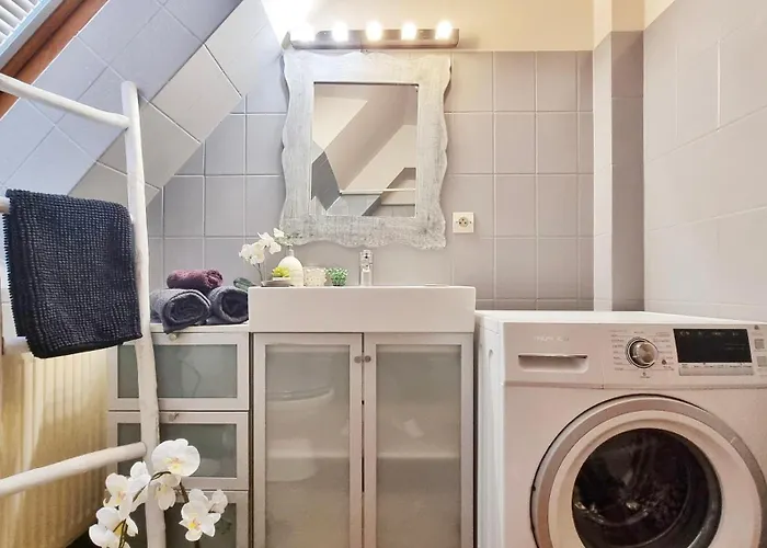 Dolce - Private Balcony - Parking 科尔马