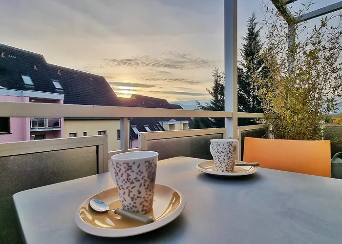 Dolce - Private Balcony - Parking 公寓